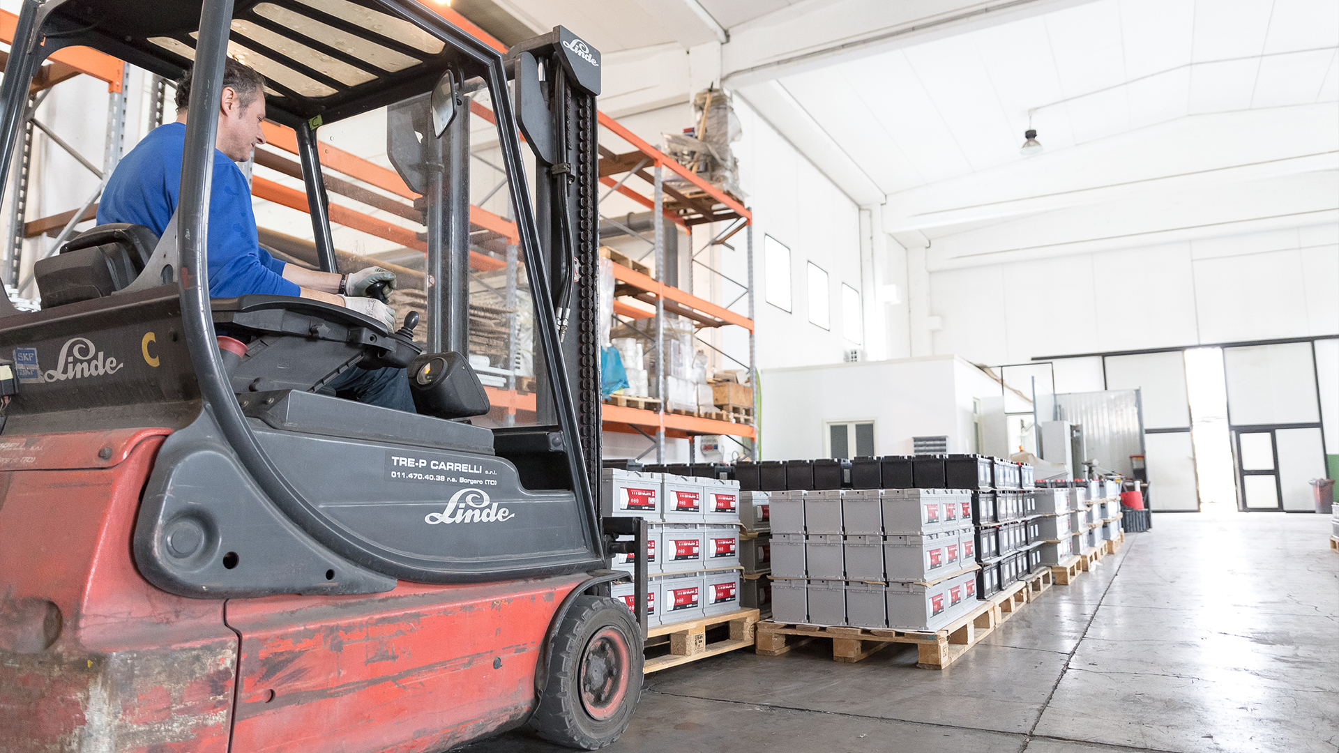 vendita-batterie-accumulatori-industria-carrelli-elevatori-la-gamma-commerciale-san-salvo batterie carrelli elevatori